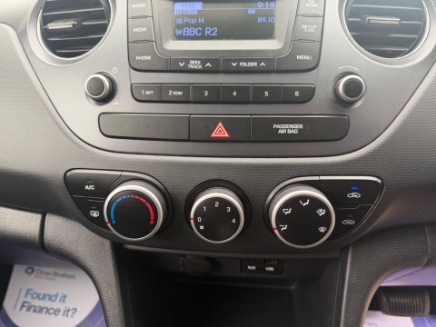 Hyundai i10 1.2 SE Auto Euro 6 5dr 28