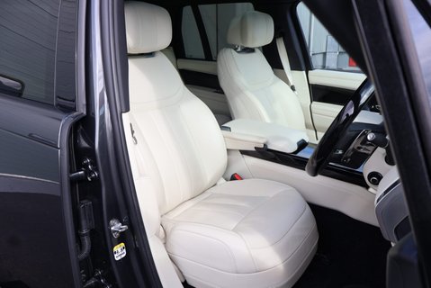 Land Rover Range Rover AUTOBIOGRAPHY HYBRID HUGE SPEC  13