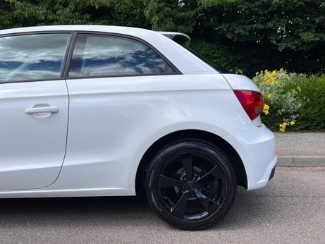 Audi A1 1.0 TFSI Sport S Tronic Euro 6 (s/s) 3dr 33