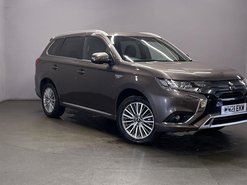 Mitsubishi Outlander 2.4h TwinMotor 13.8kWh Dynamic SUV 5dr Petrol Plug-in Hybrid CVT 4WD Euro 6