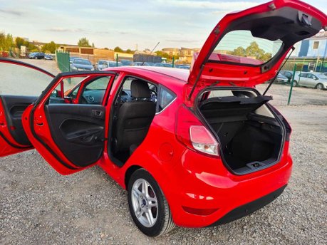 Ford Fiesta 1.25 Zetec Euro 5 5dr 28
