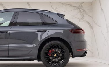 Porsche Macan GTS PDK 27