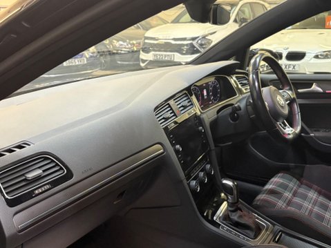 Volkswagen Golf 2.0 TSI GTI Performance DSG Euro 6 (s/s) 5dr 11