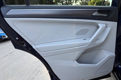 Volkswagen Tiguan Allspace ELEGANCE TDI 4MOTION DSG 24