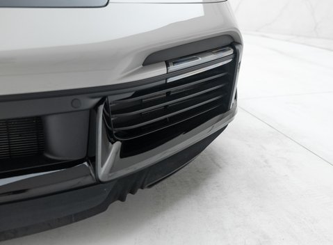 Porsche 911 Turbo S Cabriolet (992) 49