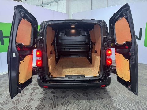 Vauxhall Vivaro 1.5 Vivaro F2700 Professional S/S 3