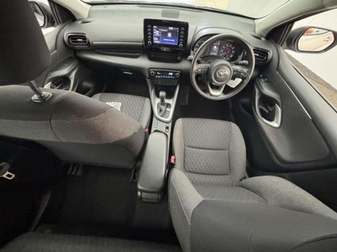 Toyota Yaris ICON FHEV 3