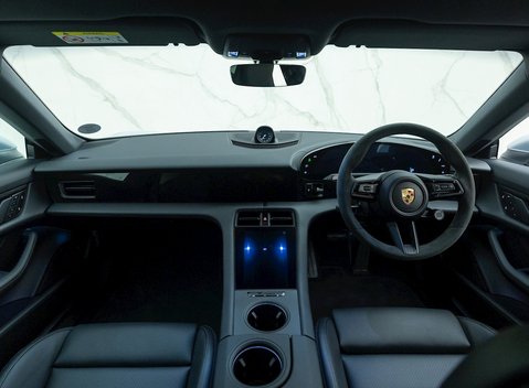 Porsche Taycan 4S Sport Turismo 16