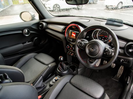 Mini Hatch COOPER SPORT