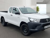 Toyota Hilux Active | 2.4 LT | Extended Cab | Tow Bar | Air Con | EURO 6 2