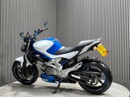 Suzuki Gladius 650 2010 ONLY 26K SV650 MOTOR MOT 08/27 SERVICED A2 650CC 5