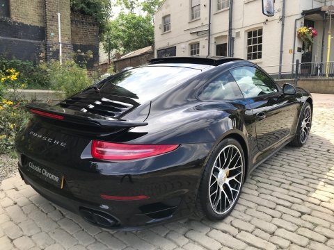 Porsche 911 (991) 3.8 Turbo S PDK 4WD Coupe 25