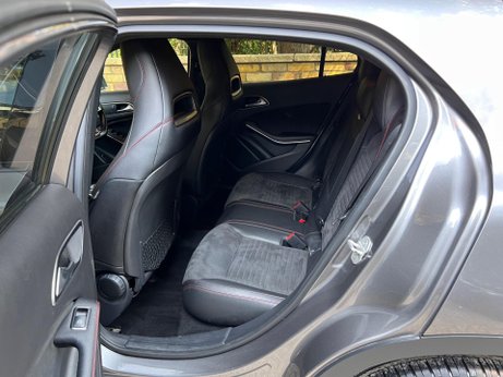 Mercedes-Benz GLA 2.1 GLA220d AMG Line 7G-DCT 4MATIC Euro 6 (s/s) 5dr 23
