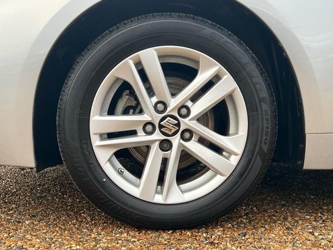 Suzuki Swace SZ-T 8