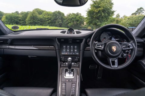 Porsche 911 Carrera S PDK 11