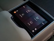 Land Rover Range Rover P615 SV 18