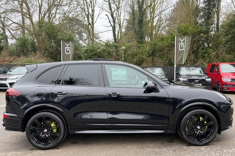 Porsche Cayenne D V6 TIPTRONIC S - REAR ENTERTAINMENT -PDLS -PAN ROOF -CAMERA -£17K EXTRAS 4