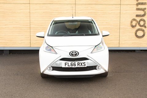 Toyota Aygo VVT-I X-PURE 5