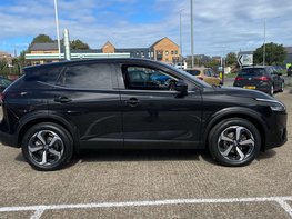 Nissan Qashqai 1.3 Qashqai N-Connecta DiG-T MHEV 5dr 10