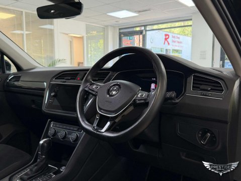 Volkswagen Tiguan 2.0 TSI SEL DSG 4Motion Euro 6 (s/s) 5dr 76