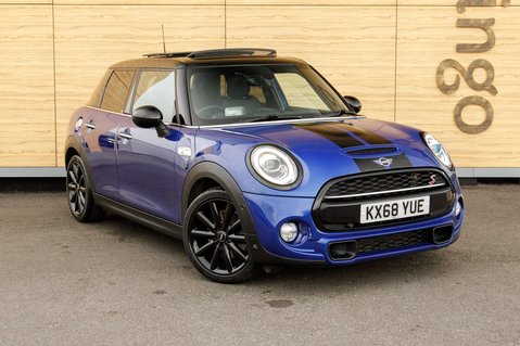 Mini Hatch COOPER S 1