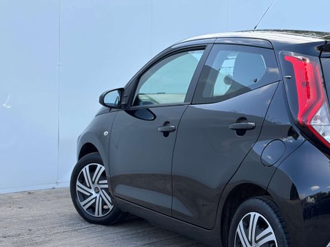 Toyota Aygo 1.0 Aygo X-Play TSS VVT-i 5dr 38