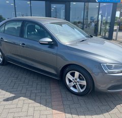 Volkswagen Jetta SE TDI BLUEMOTION TECH £35 ROAD TAX 4