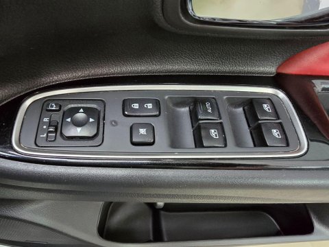 Mitsubishi Outlander 2.0h 12kWh 5hs CVT 4WD Euro 6 (s/s) 5dr 40