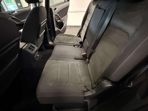 Volkswagen Tiguan 2.0 Tiguan Allspace SEL TDI 4Motion Semi-Auto 4WD 5dr 34
