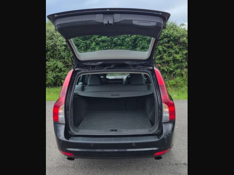 Volvo V50 2.0 V50 SE Luxury Edition D3 Auto 5dr 13
