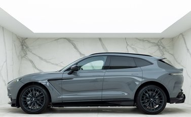 Aston Martin DBX 707 2