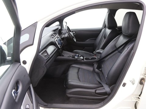 Nissan LEAF 40kWh N-Connecta Auto 5dr 22