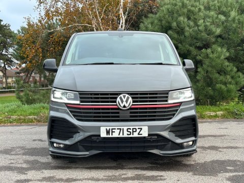 Volkswagen Transporter 2.0 BiTDI T32 Sportline Black Edition Kombi DSG FWD SWB Euro 6 (s/s) 5dr 11