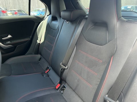 Mercedes-Benz A Class 1.3 A180 AMG Line (Executive) Hatchback 5dr Petrol 7G-DCT Euro 6 (s/s) (136 11