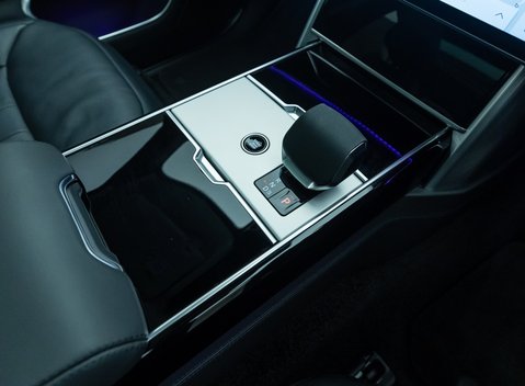 Land Rover Range Rover D350 AUTOBIOGRAPHY LWB 26