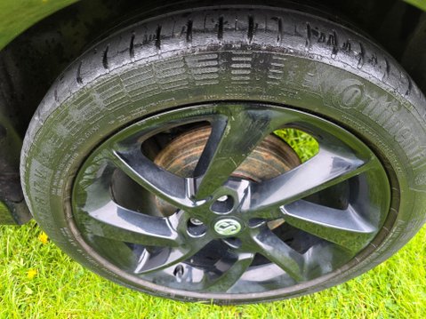 Vauxhall Corsa 1.4i ecoTEC SRi VX Line Nav Black Euro 6 3dr 25