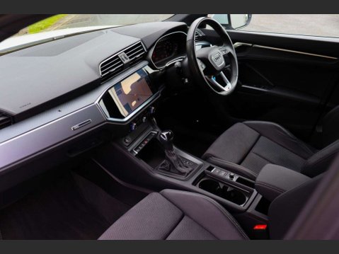 Audi Q3 1.5 TFSI CoD 35 S line Sportback 5dr Petrol S Tronic Euro 6 (s/s) (150 ps) 7