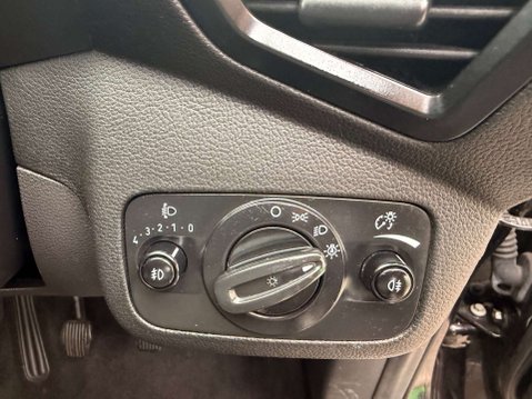 Ford Kuga 1.5 Kuga Titanium 5dr 33