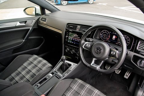 Volkswagen Golf GTD TDI 4