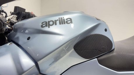 Aprilia Futura RSV 1000 2004 29K GOOD RUNNING TOURING COMMUTER BIKE 1000CC 23