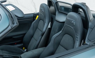 Porsche 718 SPYDER RS 41