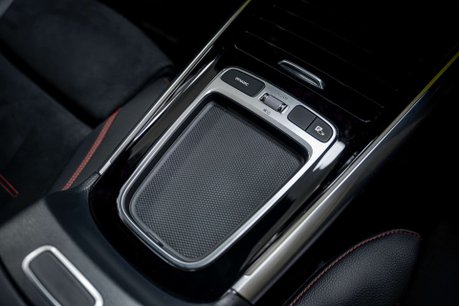 Mercedes-Benz EQA EQA 350 AMG Line Premium Plus 4M 4WD 5dr 34