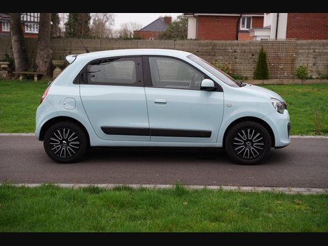 Renault Twingo 1.0 SCe Play Euro 6 5dr 12