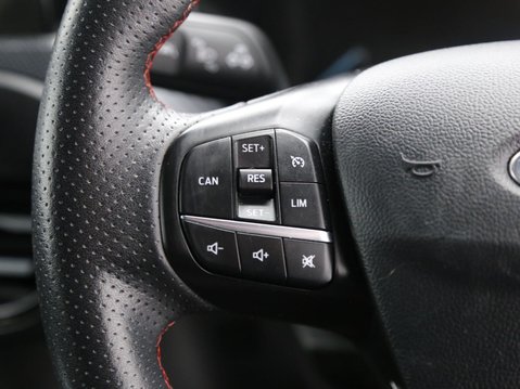 Ford Focus 1.0T EcoBoost ST-Line X Euro 6 (s/s) 5dr 11