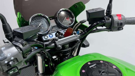 Kawasaki Zephyr ZRX 2001 33K NEW MOT CLASSIC MUSCLE BIKE VERY CLEAN 1100CC 21