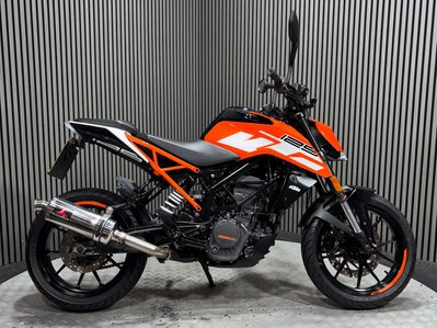 KTM Duke 2017 17K NEW MOT 125CC 15BHP NAKED BIKE