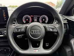 Audi A4 2.0 TFSI 40 Black Edition Estate 5dr Petrol S Tronic Euro 6 (s/s) (204 ps) 33
