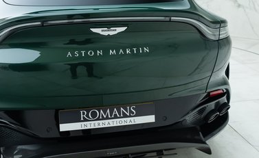 Aston Martin DBX 707 29