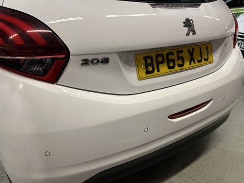 Peugeot 208 ALLURE 11