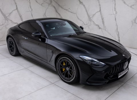 Mercedes-Benz Amg GT 63 PREMIUM + 8